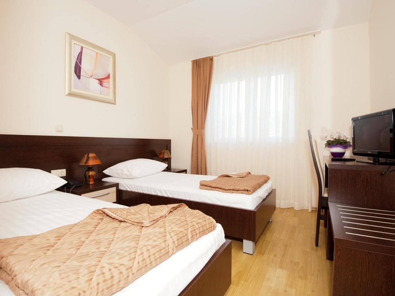 Hotel Orka Neum Exterior photo